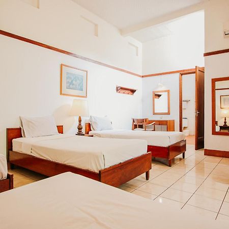 Hotel Bumi Asih Gedung Sate בנדונג מראה חיצוני תמונה