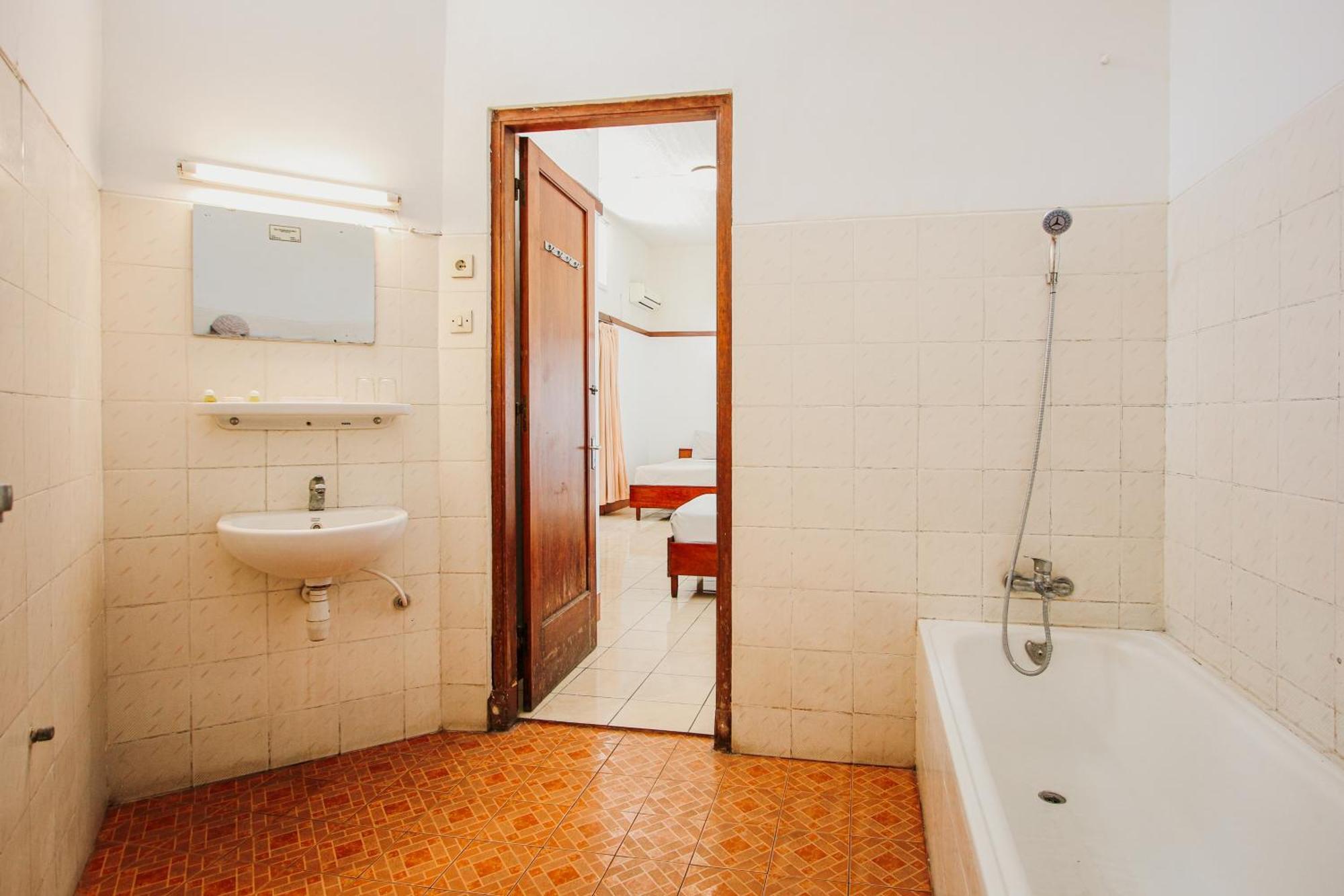 Hotel Bumi Asih Gedung Sate בנדונג מראה חיצוני תמונה