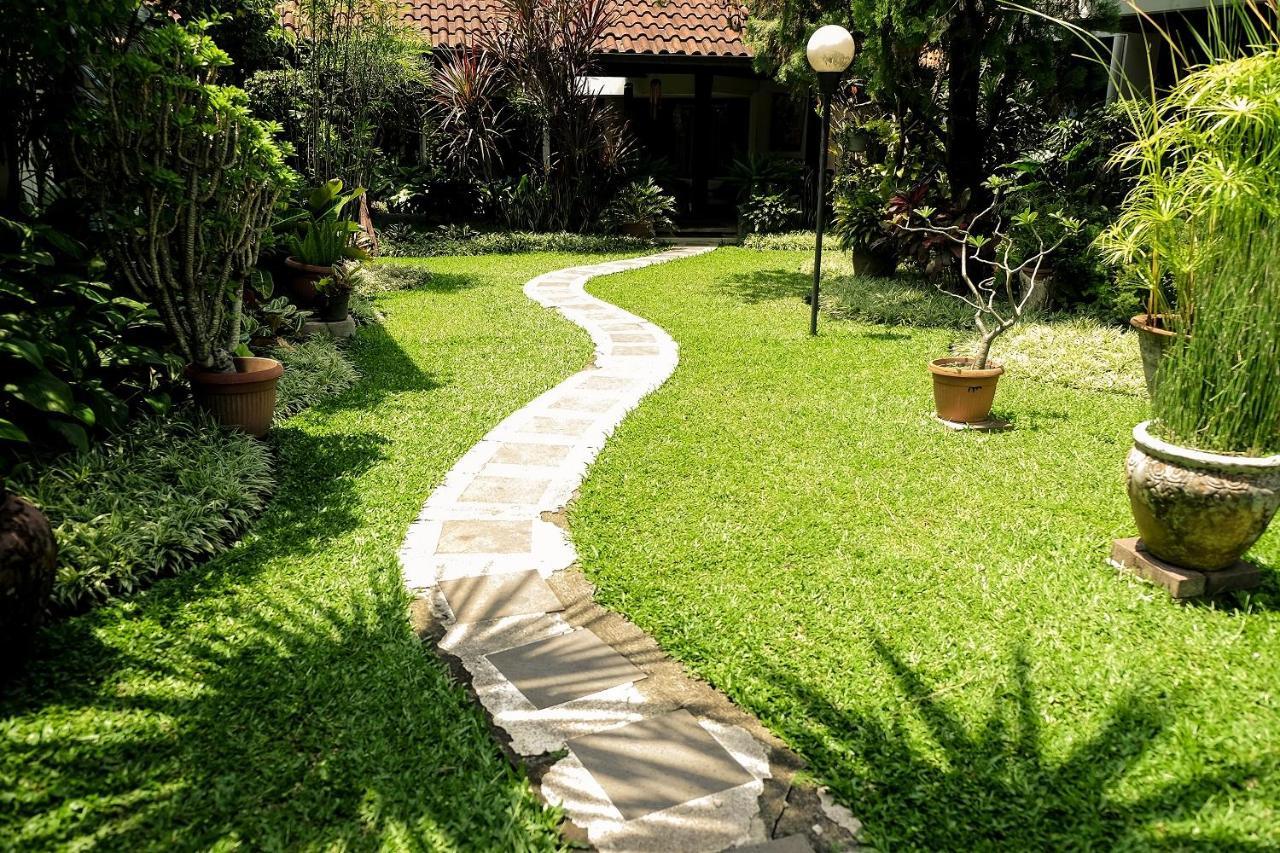 Hotel Bumi Asih Gedung Sate בנדונג מראה חיצוני תמונה